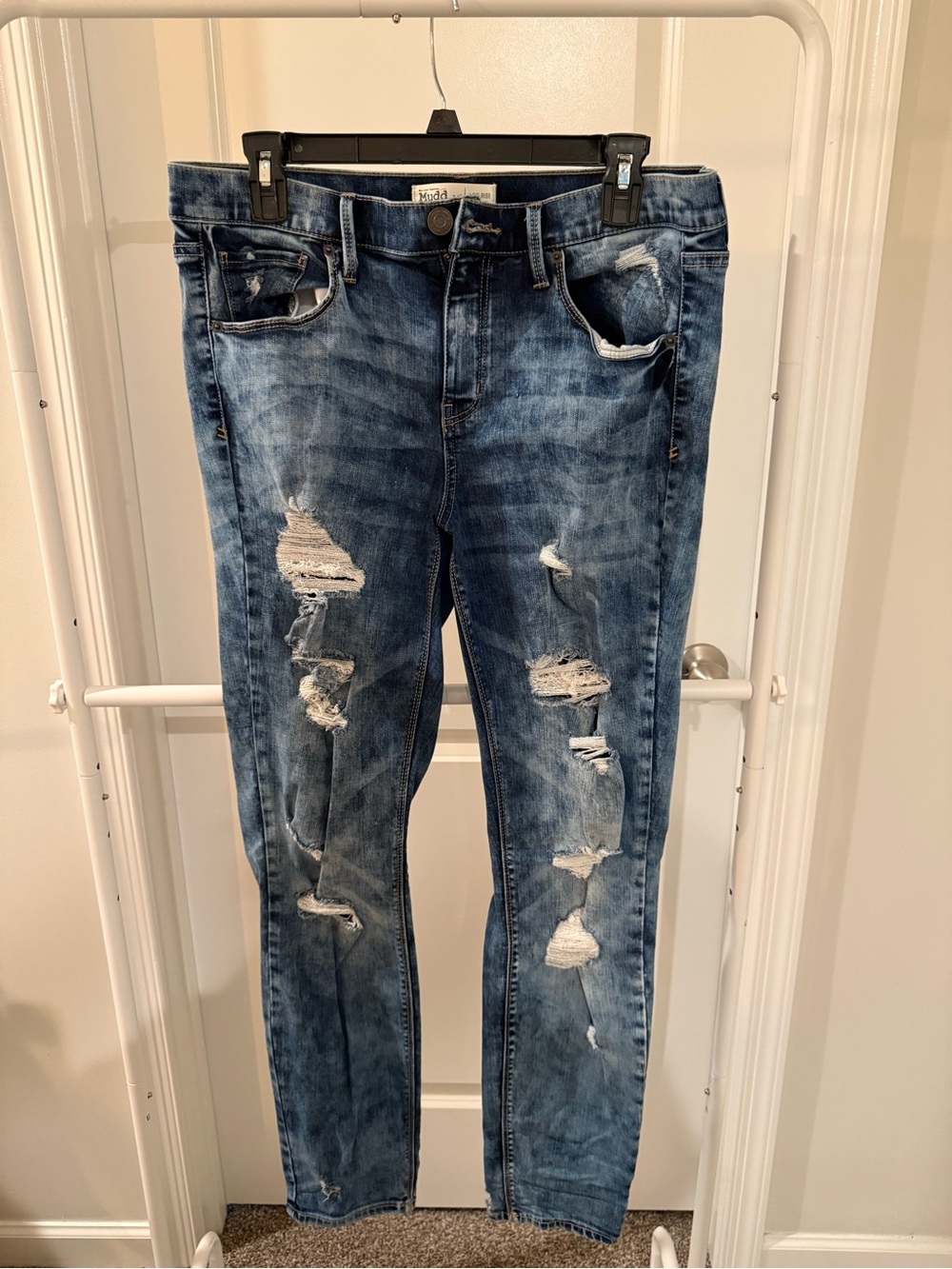Mudd size 15 Distressed Women's Skinny Jeans